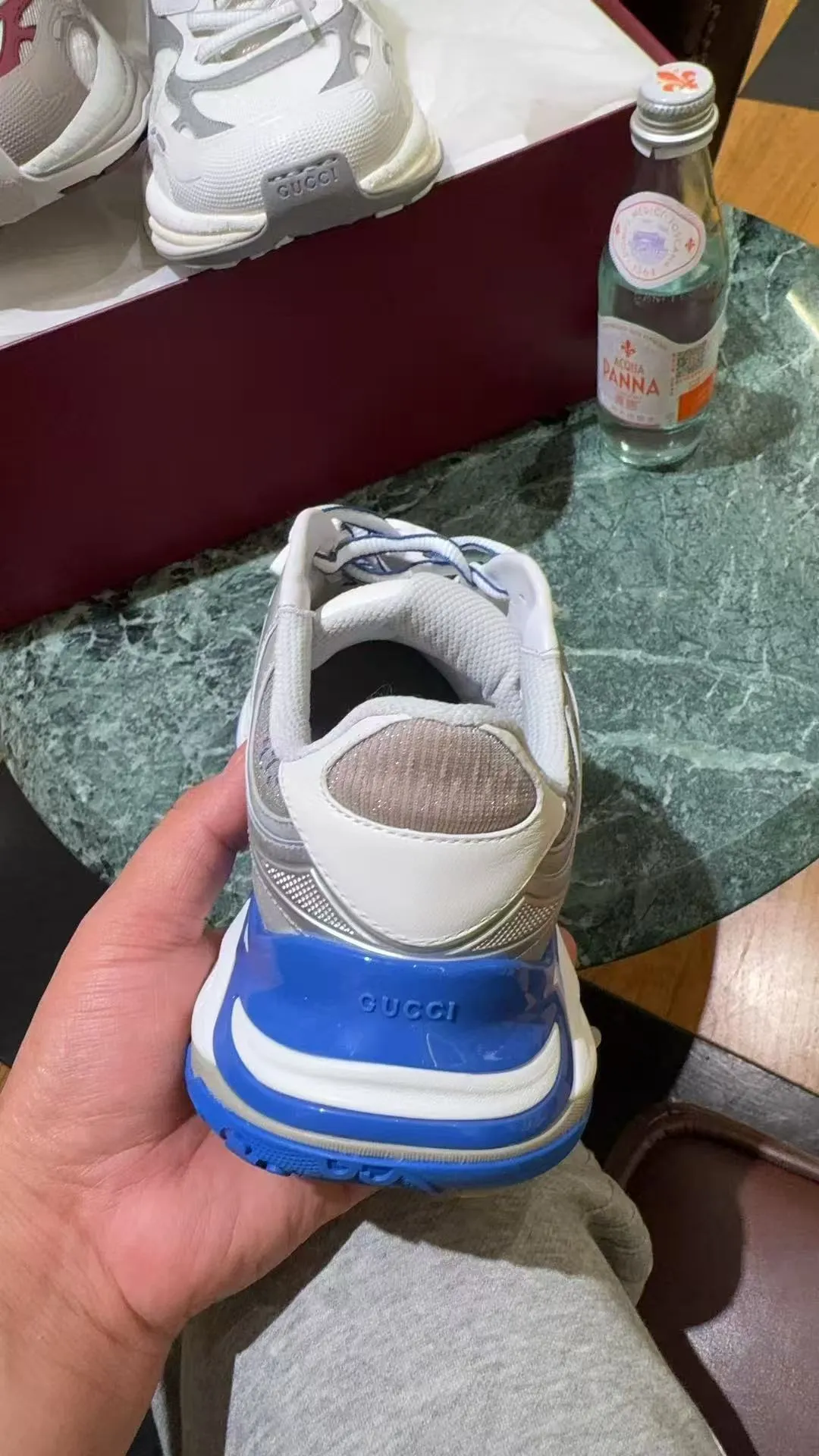 [G Home] P:920💰 Men’s size comes out first Size: 39-45 (45 customized) 2025Gucci series 2.0 sports shoes are made with heavy investment❤️‍🔥❤️‍🔥❤️‍🔥Renewed interpretation of the brand's iconic striped webbing elements😍😍When retro genes collide with futuristic design🎊🎊This new pair of Gucci shoes directly reaches the trend threshold💥 ✔️Color combination of caron contrast + classic stripes, GG reflective piping, visual impact, and comes with a high-light filter for street use ✔️ The structure is made of multi-layer splicing of different materials, mesh is breathable, leather is shaped, and the outsole is made of EVA foam and TPU. 😍😍😍Fashion and practicality are both online ✔️ Detailed double G midsole + iconic double G lock shoelaces, retro DNA is crazy and restless, and every step is based on the trendy aesthetic ❤️❤️❤��❤️